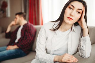 Zuzana (31): Koupili jsme od tchyně dům. Byla to ta největší chyba. Teď s námi chce bydlet